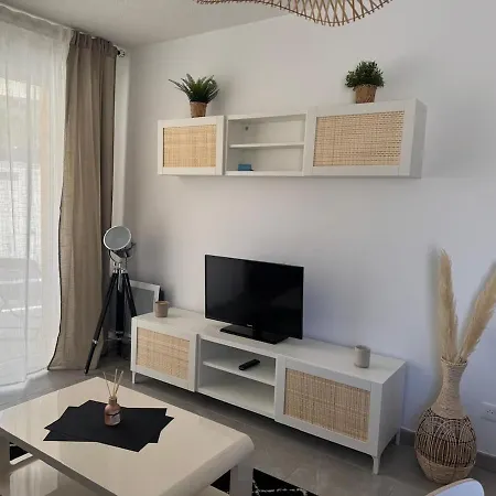 L'helios Apartment